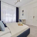 Elegant Swiety Marcin By Renters * Poznan