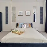 Elegant Swiety Marcin By Renters Apartment