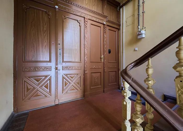 Elegant Swiety Marcin By Renters *