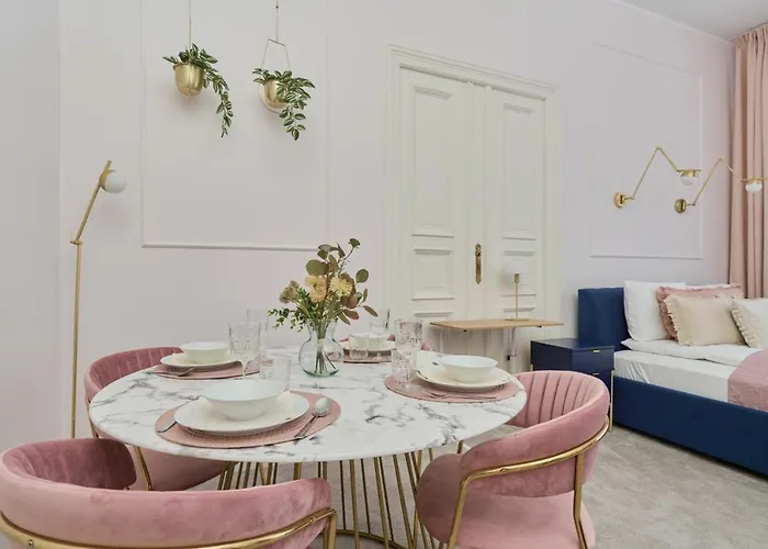 Elegant Swiety Marcin By Renters Апартаменты *