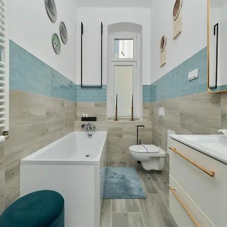 Elegant Swiety Marcin By Renters * Πόζναν