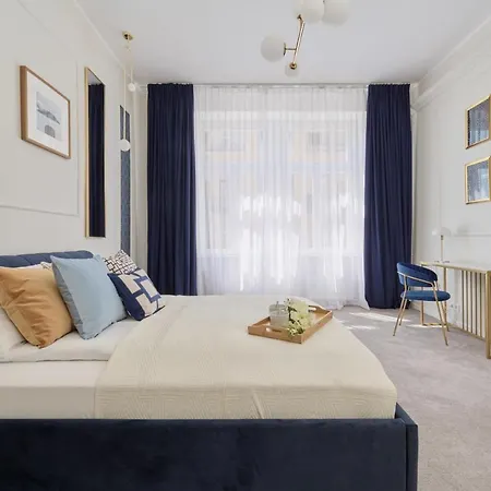 Elegant Swiety Marcin By Renters