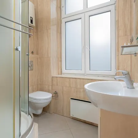 Elegant Swiety Marcin By Renters