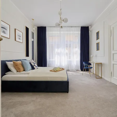 Elegant Swiety Marcin By Renters Πόζναν
